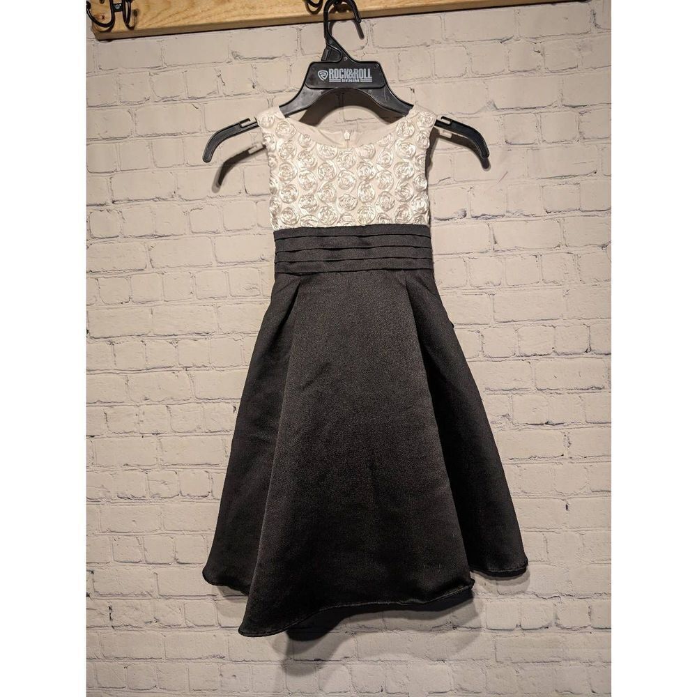 Jayne Copeland girls formal dress size 4